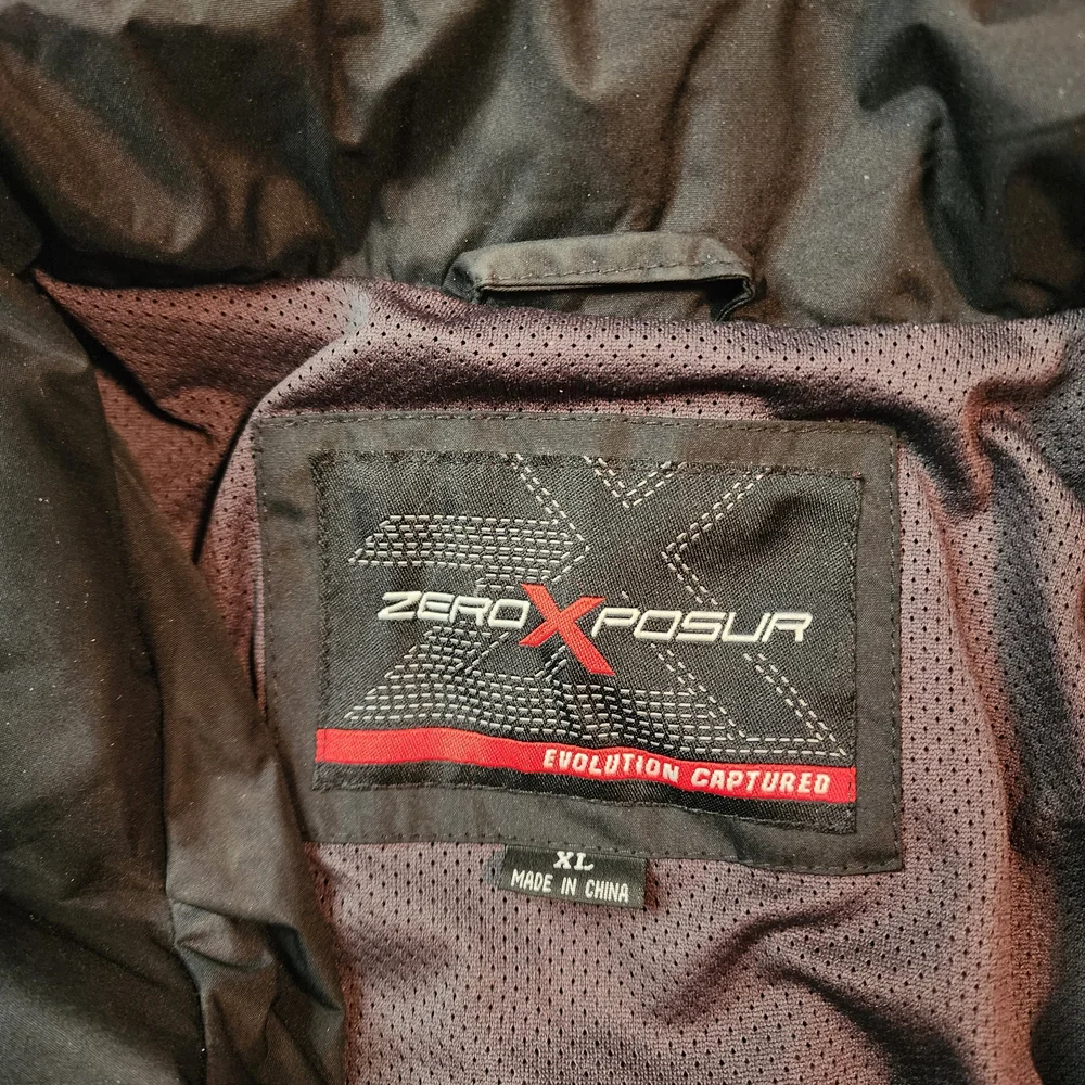 ZeroXposur Men's Black Windbreaker Jacket - Picture 3 of 5